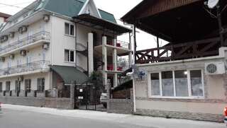 Гостевой дом Guest House Aphyn Leto Гагра-6