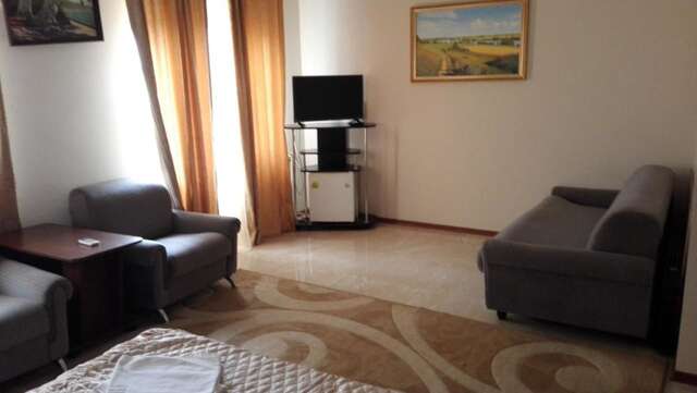 Гостевой дом Guest House Aphyn Leto Гагра-8