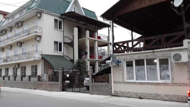 Гостевой дом Guest House Aphyn Leto Гагра-9