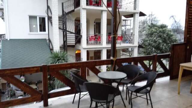 Гостевой дом Guest House Aphyn Leto Гагра-11
